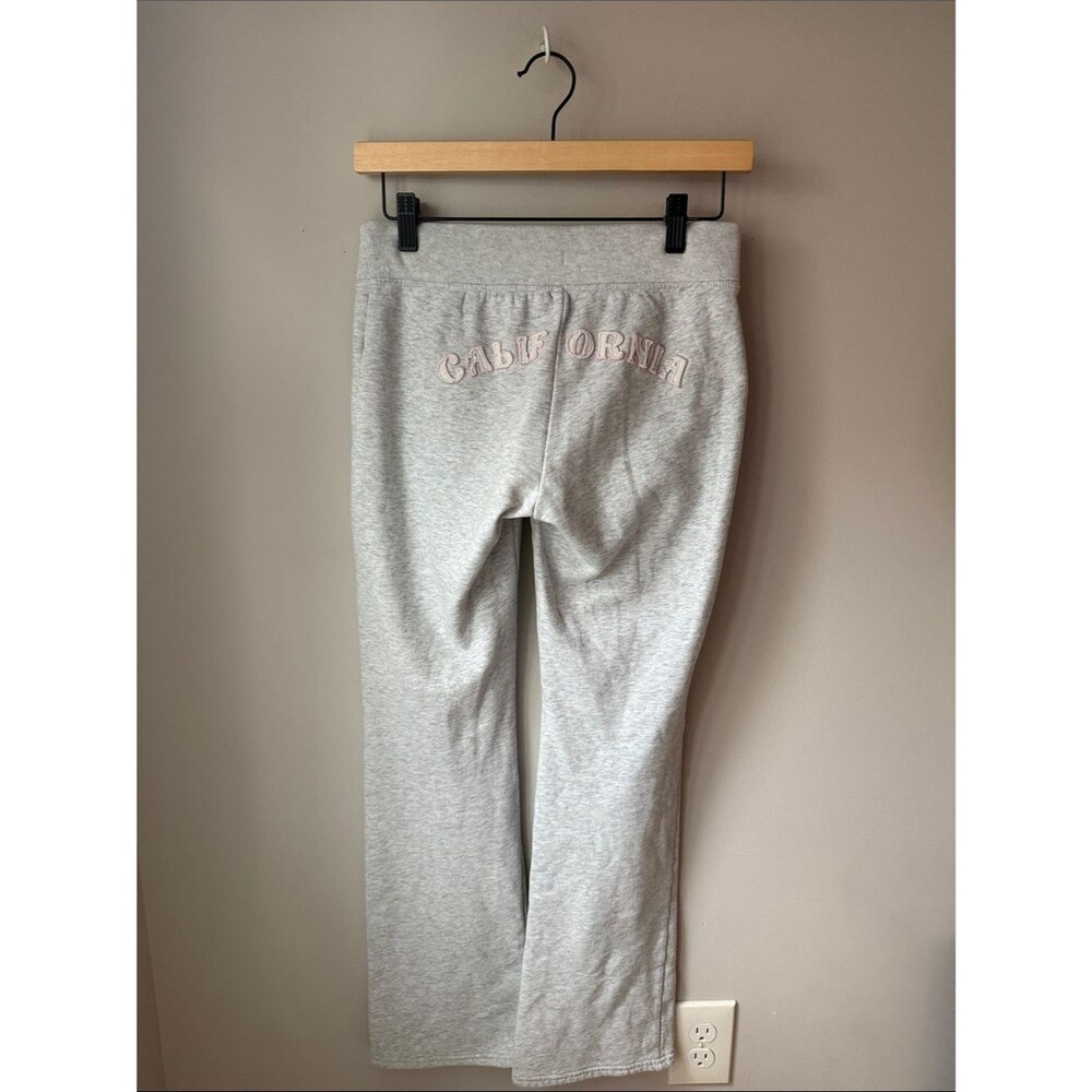 Hollister Feel Good California Graphic Bootcut Sweatpants Low Rise Gray Lounge